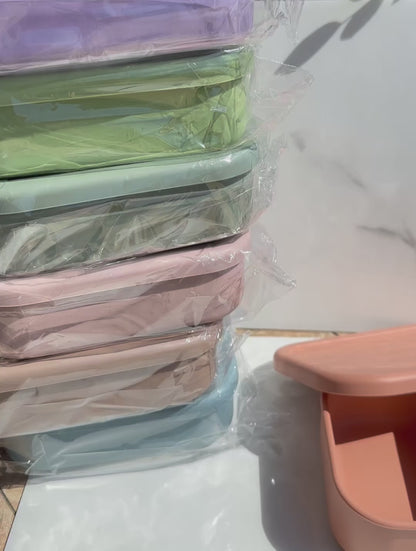 Silikoninė maisto dėžutė su 3 skyriais – 10 skirtingų pastelinių spalvų