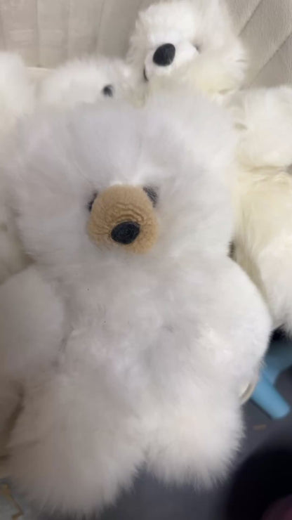 Rankų darbo meškiukas iš 100 % alpakų vilnos – itin minkštas, hipoalerginis, 32 cm